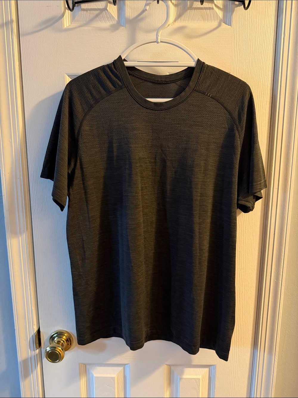 Men's Lululemon Performance Short-Sleeve T-Shirt - Charcoal/Black
